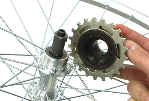 Bicycle rear hub compatibility