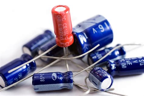 What Are the Applications of Capacitors?