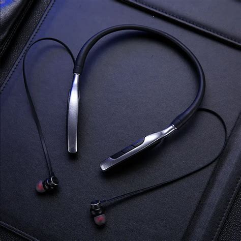 Sports In-ear Bluetooth Headphones - FamliiShop.com