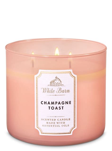 Bath and body works 3 wick candle- champagne toast