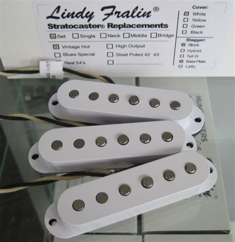 Lindy Fralin Vintage Hot Stratocaster Pickups Set Stock Stagger