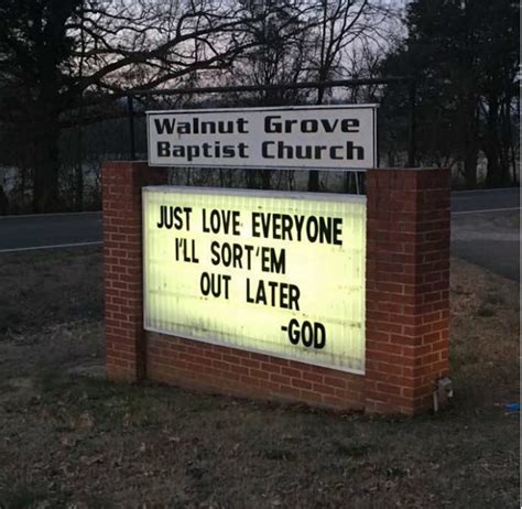 14 Hysterically Funny US Church Signs