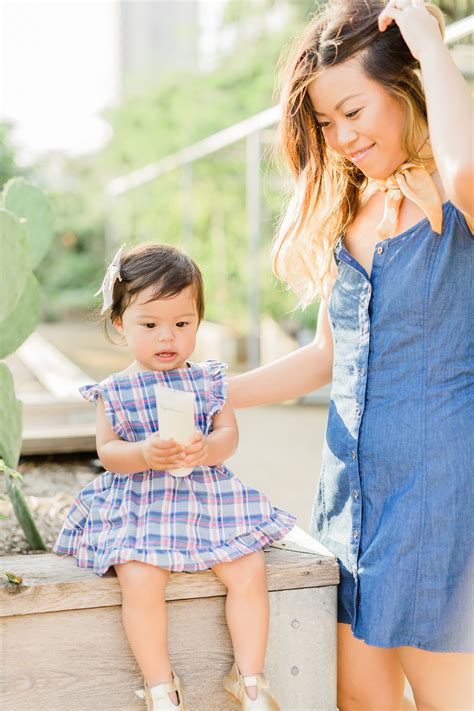 5 Favorite Ways to Use Coconut Oil for Mama and Baby with Kapuluan ...