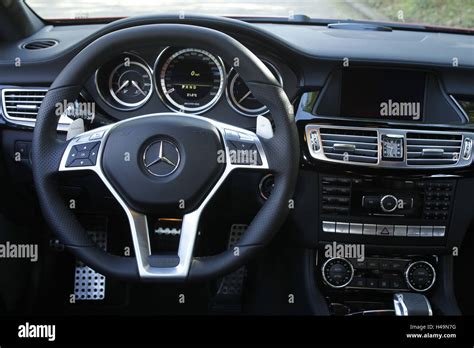 Cls 63 amg hi-res stock photography and images - Alamy