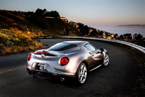 2016 Alfa Romeo 4C Review - CarsDirect