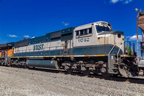 SD70MAC BNSF Locomotive | Locomotive, Railroad photography, Bnsf railway