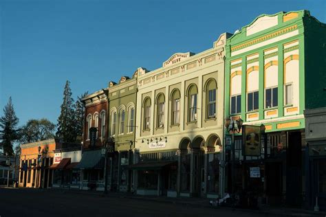 Soak up the small-town vibes in Lakeport