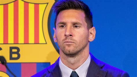 Lionel Messi receives formal PSG two-year contract offer after ...