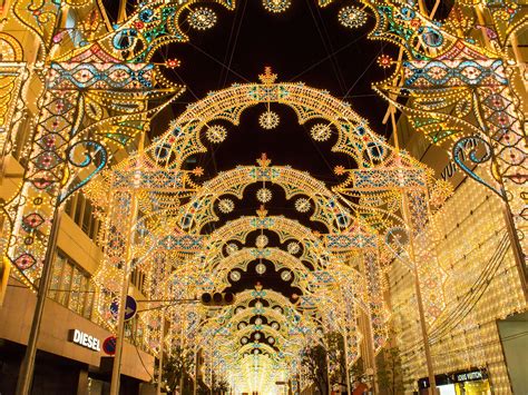 Where to See the World's Best Christmas Lights - Photos - Condé Nast ...