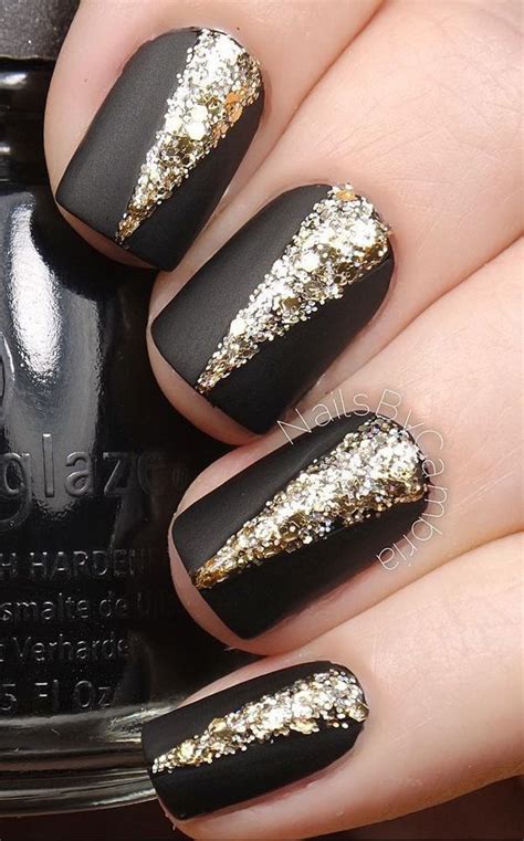 25+ Elegant Black Nail Art Designs - For Creative Juice