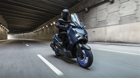 Yamaha_XMAX300_2023_ACT2 - Actu Moto