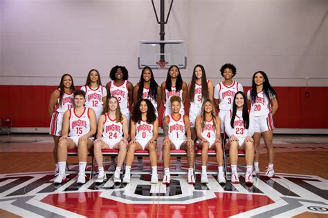 Women’s basketball team grateful for ‘15th player’ – the fans