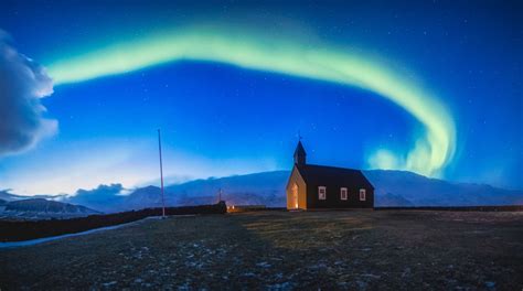 Introduction to Northern Lights Photography | Skylum Blog