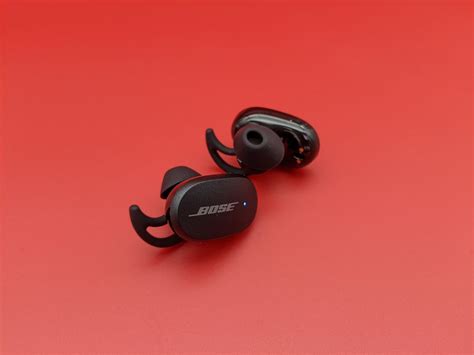 Apple AirPods Pro vs. Bose QuietComfort Earbuds: Which wireless earbuds ...