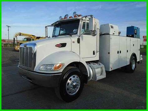 Peterbilt 335 (2008) : Utility / Service Trucks