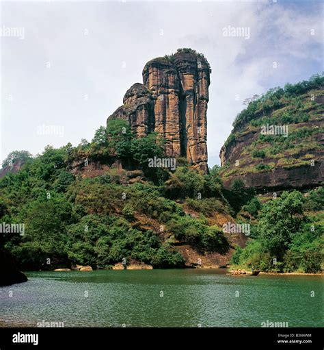 Nature scene in wuyi mountains hi-res stock photography and images - Alamy