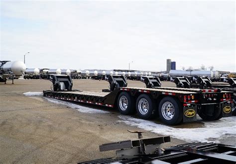 Asphalt Trailers | Lowboys & Live Bottom Trailers