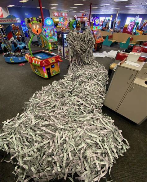 My friend accumulated over 100,000 tickets at Chuck E. Cheese : r ...