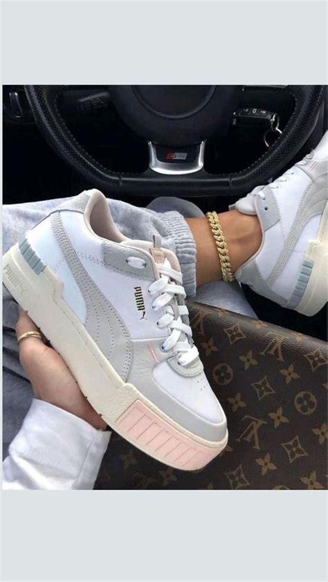 Pin by Sanela on ️SNEAKERS ️ | Puma sneakers outfit, Sneakers fashion ...