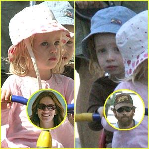 Julia Roberts’ Twins Go For a Spin | Celebrity Babies, Danny Moder ...