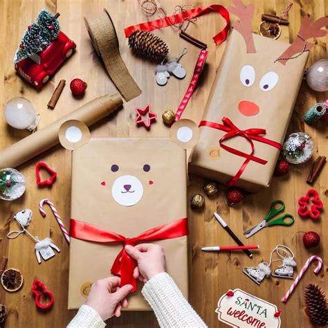 24 Cute DIY Christmas Gift Wrapping Ideas - The Creatives Hour