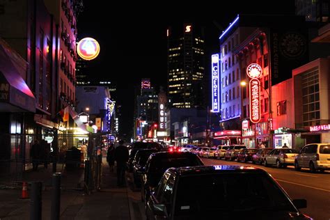 A (small) taste of Vancouver nightlife | SkyscraperCity Forum