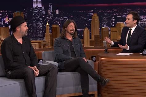 Nirvana's Dave Grohl + Krist Novoselic on 'The Tonight Show'