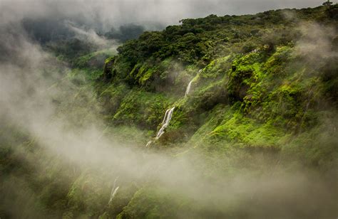 5 Waterfalls in & around Mahabaleshwar That Are Worth Visiting