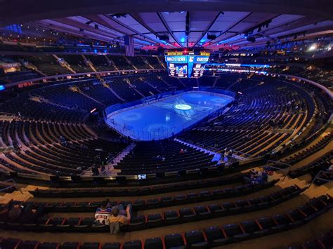 Step Inside: Madison Square Garden - Home of the Knicks & Rangers ...