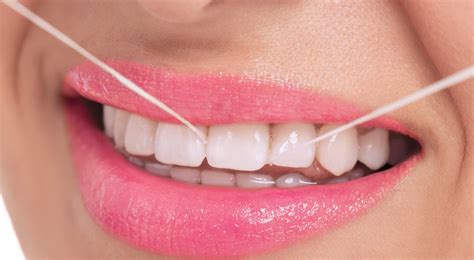 5 Alternatives to Flossing and Our Recommendations