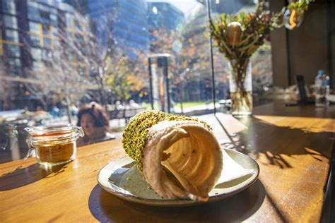 8 of the most delicious desserts at restaurants in Darling Harbour ...