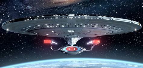 How the Iconic Enterprise-D Starship Returned in STAR TREK: PICARD ...