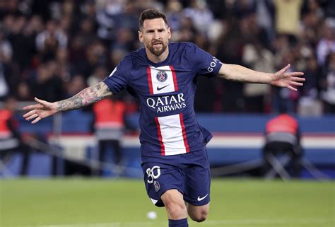 PSG Suspend Lionel Messi For Two Weeks Without Wages - Metro TV Online