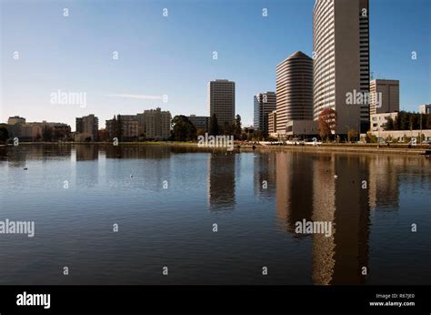 Lake Merritt offers excellent views of downtown Oakland Stock Photo - Alamy