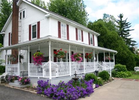 A Day in the Country Bed & Breakfast | Ohio Amish Country