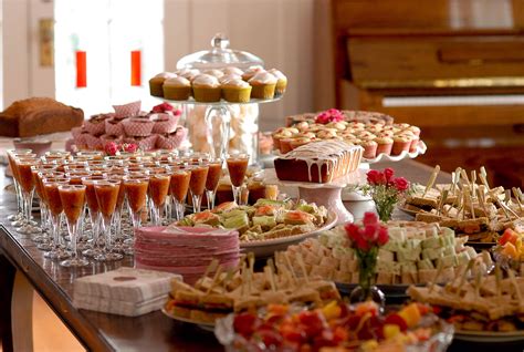 Eid table setting | Christmas buffet, Christmas buffet table, Christmas ...