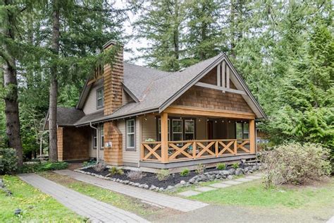 Cultus Lake Cabin Rentals - British Columbia, Canada | Airbnb