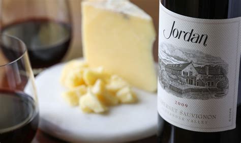 Wine and Cheese Pairing Tips: Best Cheeses with Cabernet Sauvignon ...