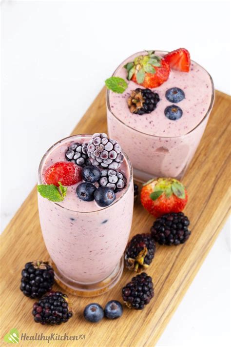 Frozen Fruit Smoothie Recipe - A Refreshing Berry-Mango Summer Blend