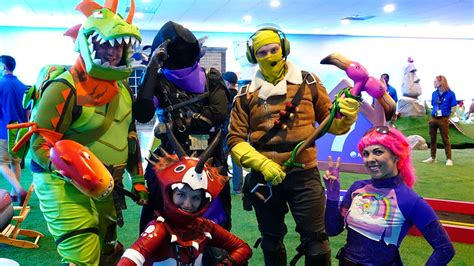 Fortnite Cosplay Features Some Cool Skins At PAX's Real-Life Lazy Links ...