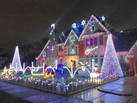 Christmas light show at Park Ridge home features tribute to Prince ...