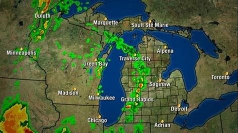 Live 4 Radar tracking pop up storms in Metro Detroit