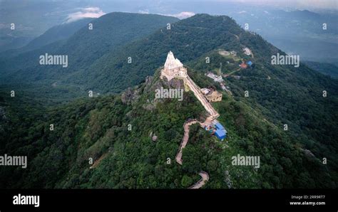 Parasnath Hills, Giridih, Jharkhand, India – View of Shikharji jain ...