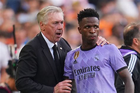 Ancelotti : "Je n'ai jamais vu un stade aussi raciste, tout le monde ...