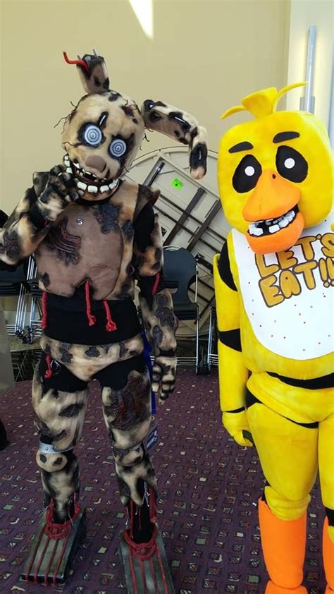 Springtrap And Chica Cosplay By Andiiiematronic Fnaf Costume Fnaf 8970 ...