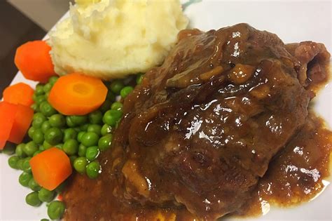 Nanny’s Braised Steak | Slow Cooker Central | Recipe | Braised steak ...