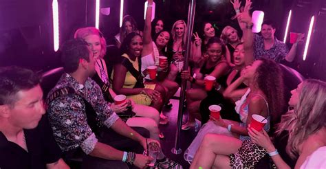 Las Vegas: VIP Nightlife Tour to Bar, Nightclub & Strip Club | GetYourGuide