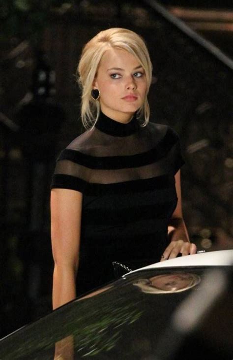 Margot Robbie Wolf Of Wall Street Clothes