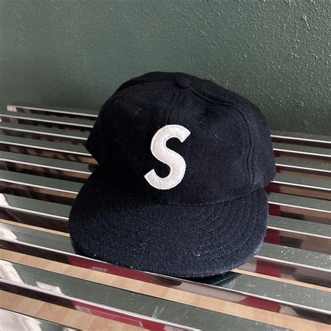 Supreme Men's Black Hat | Depop