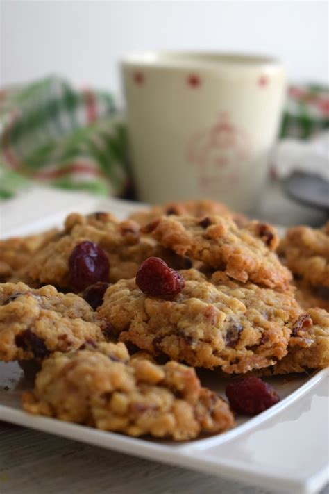 Cranberry Walnut Oatmeal Cookies - Julia's Cuisine